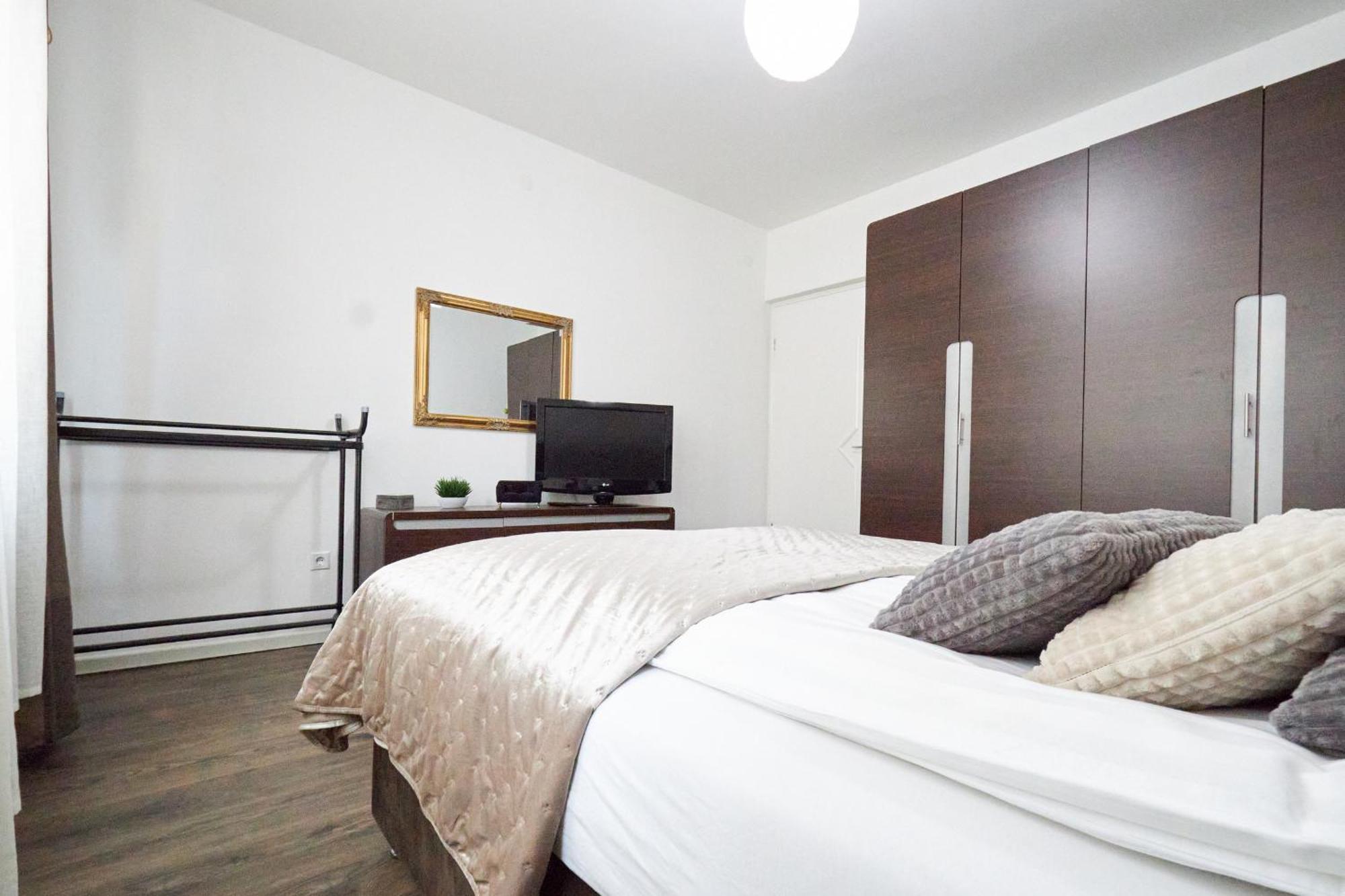 Old Town Elegance Sarajevo Apartment Bagian luar foto